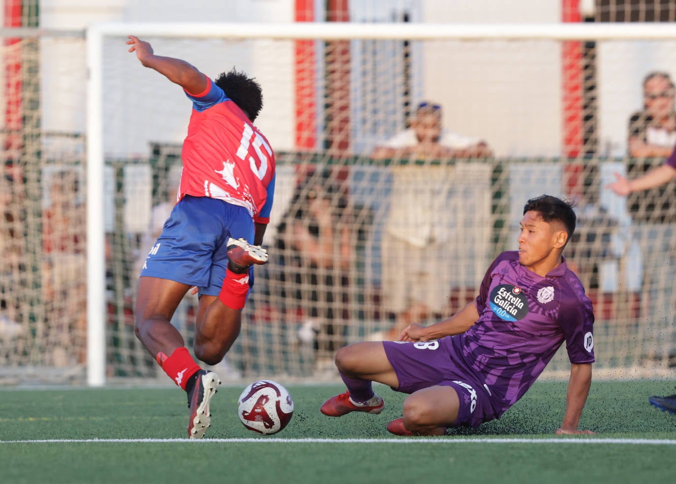 La final del Trofeo Diputación entre Atlético Tordesillas y Real Valladolid, en imágenes