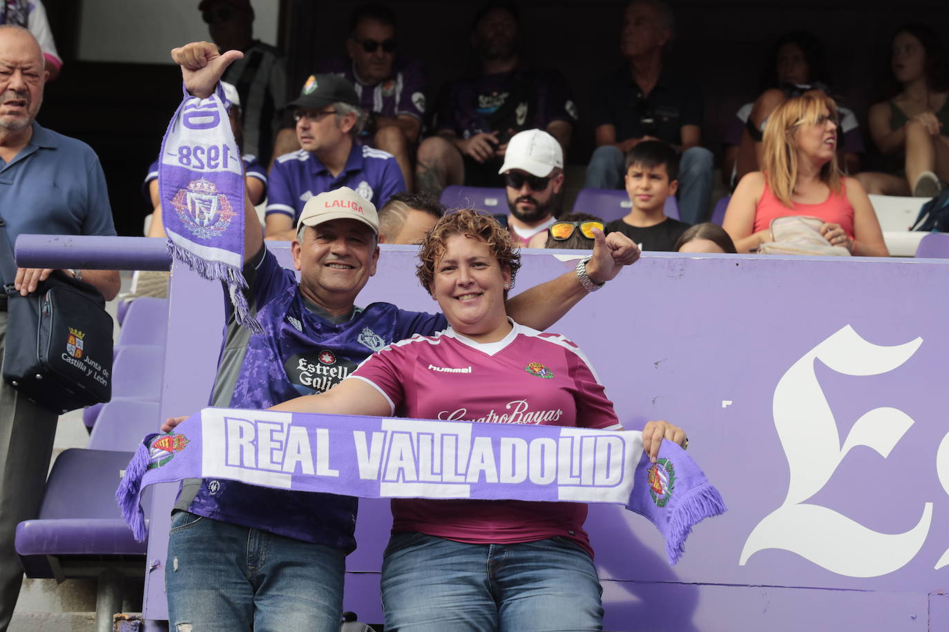 Búscate en la grada del estadio José Zorrilla (2/4)