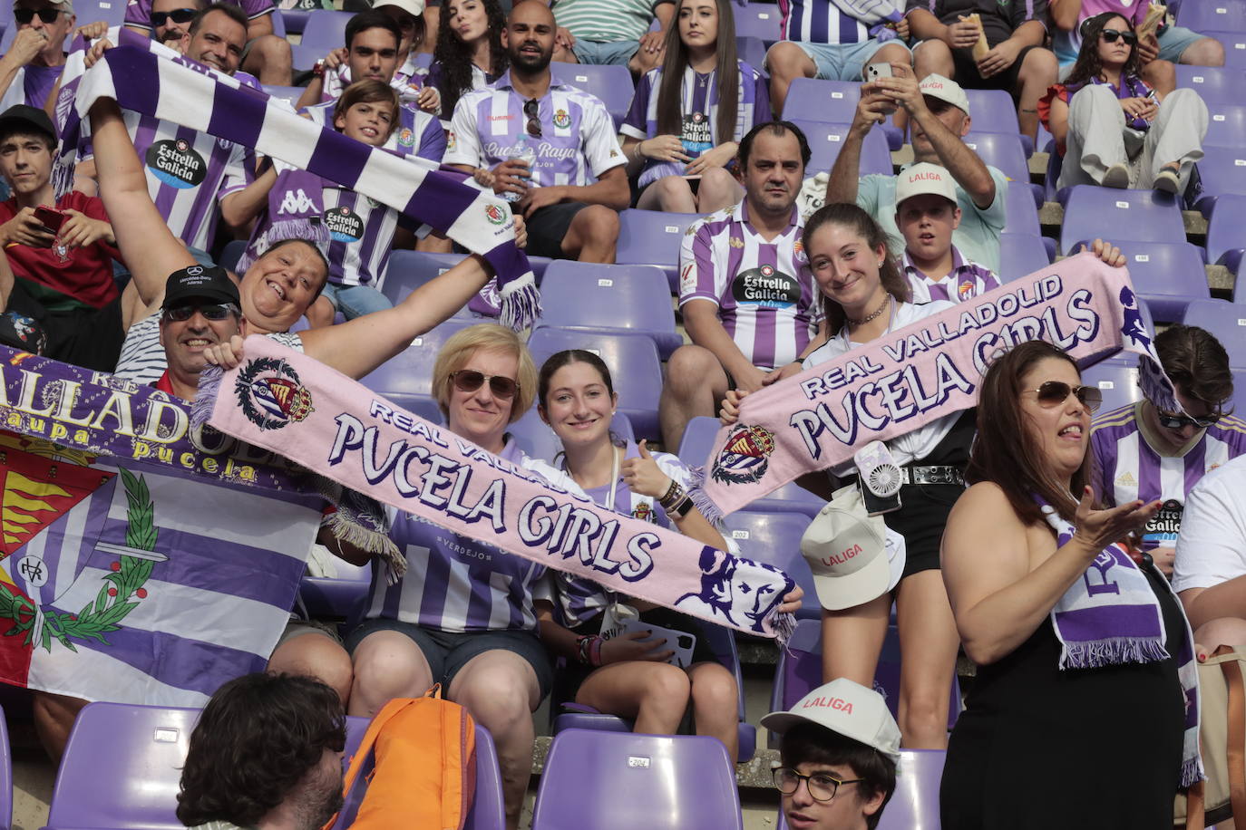 Búscate en la grada del estadio José Zorrilla (2/4)