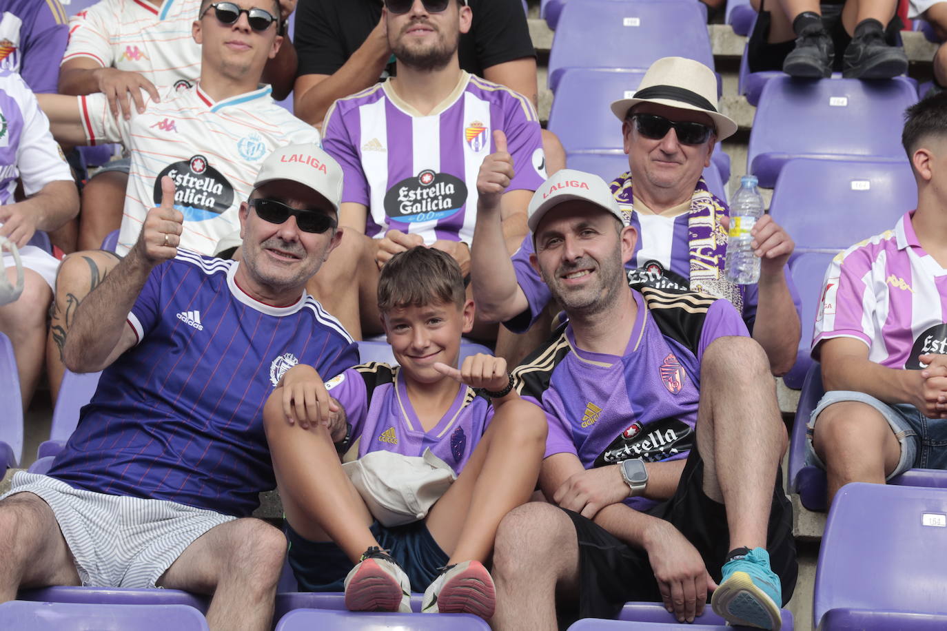 Búscate en la grada del estadio José Zorrilla (2/4)