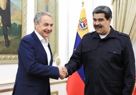 Nicolás Maduro recibe al expresidente del Gobierno español Rodríguez Zapatero, en octubre de 2022.