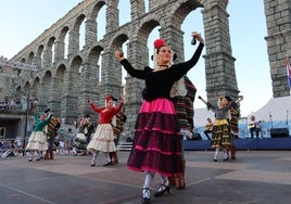 Festival de danzas organizado por La Esteva.