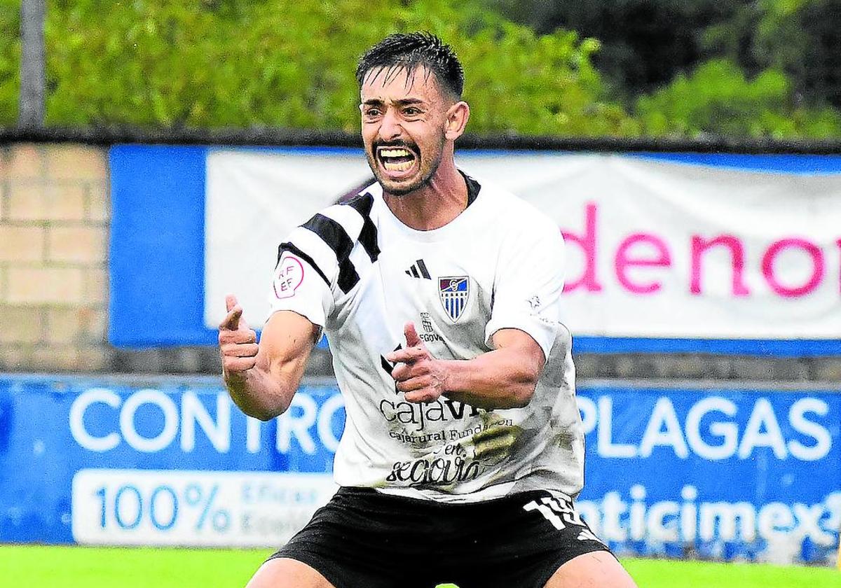 Davo celebra el tanto conseguido el pasado sábado ante el Amorebieta.