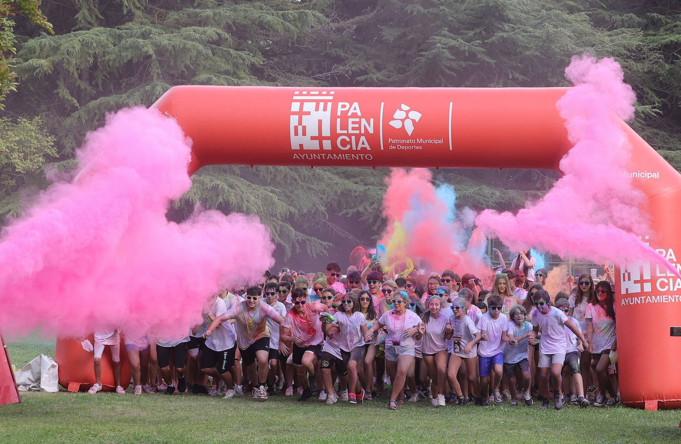 La Holi San Antolín tiñe el Sotillo de colores