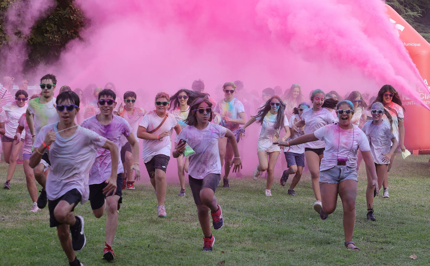 La Holi San Antolín tiñe el Sotillo de colores