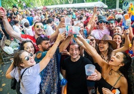 El desfile de peñas de las Fiestas de Valladolid 2024, en imágenes