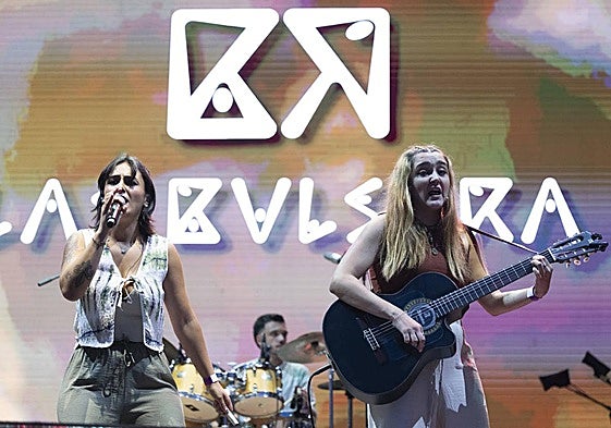 Concierto de Las Bulsara en la Plaza Mayor.