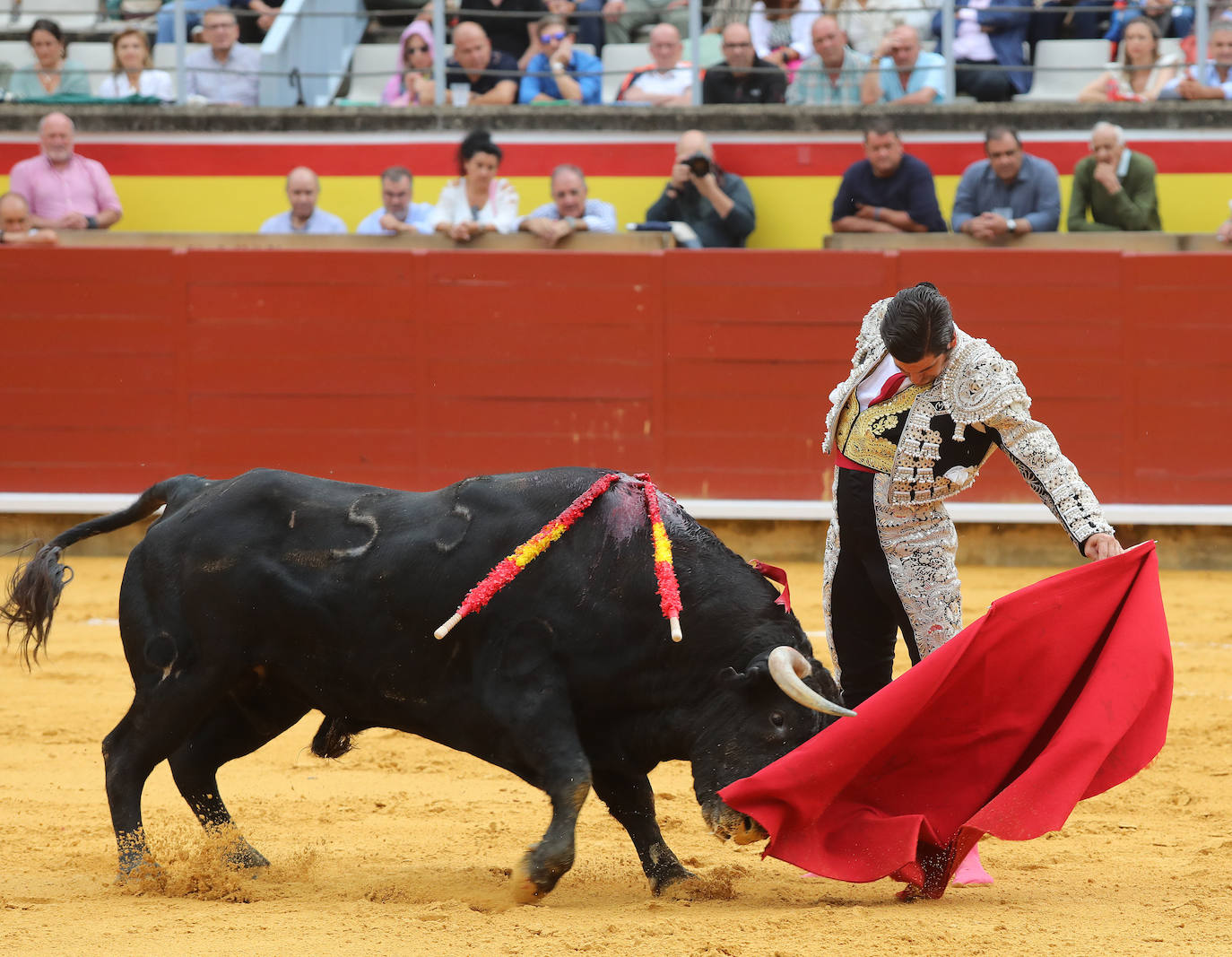 La lluvia no impide a Morante reconciliarse con Palencia