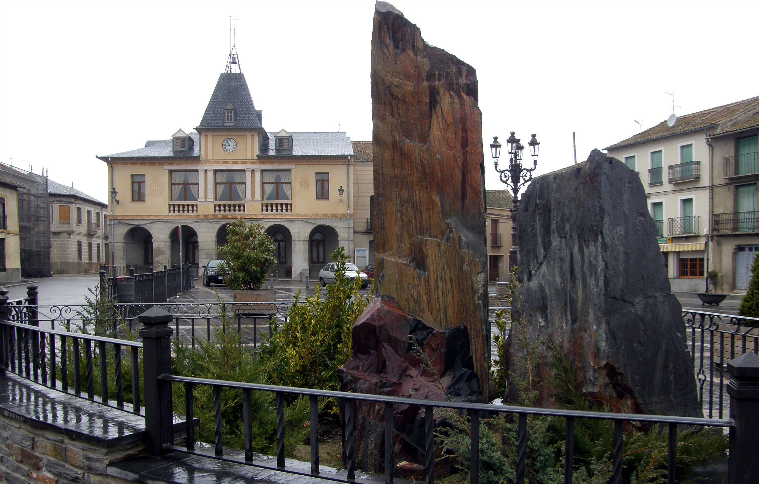 Plaza Mayor de Bernardos.