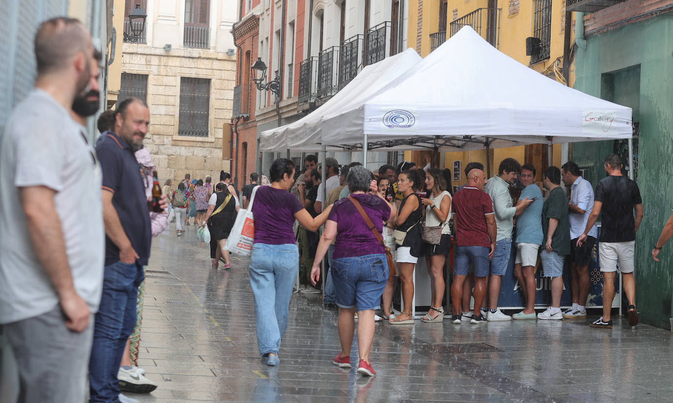 La lluvia rompe las ganas de vermú