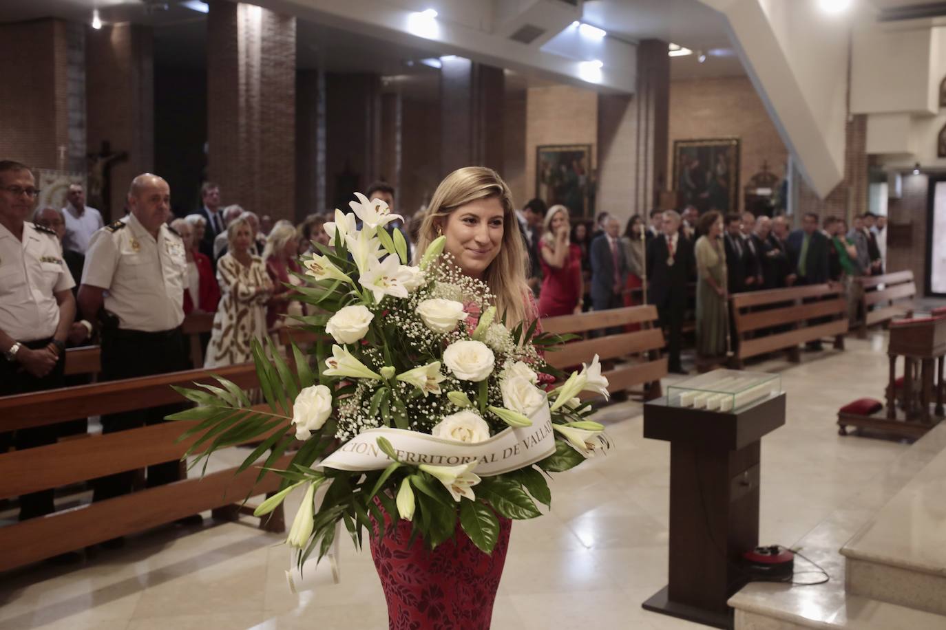 La ofrenda floral a la patrona de ciudad, en imágenes