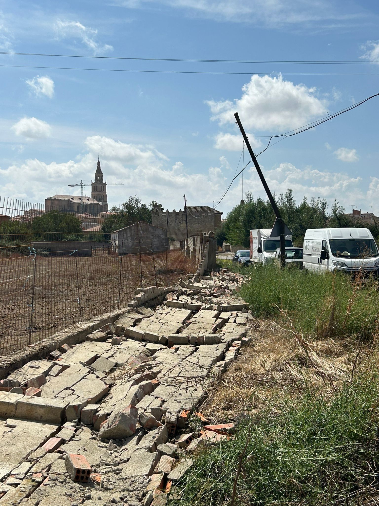 Imágenes de los efectos del vendaval en Medina de Rioseco