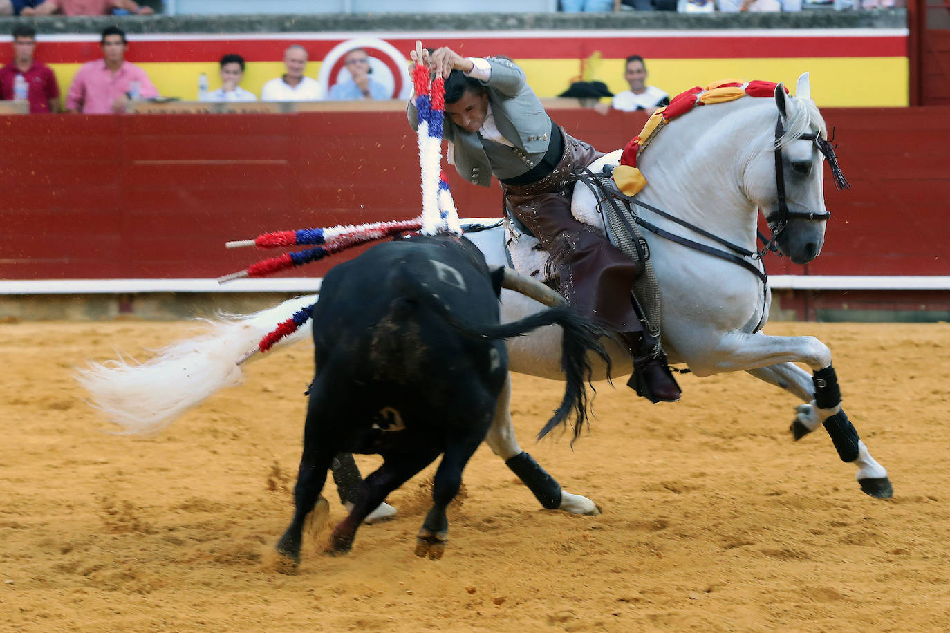 Triunfo del rejoneo en San Antolín