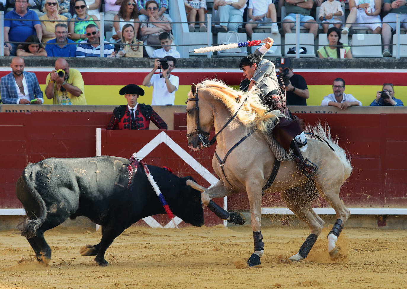 Triunfo del rejoneo en San Antolín