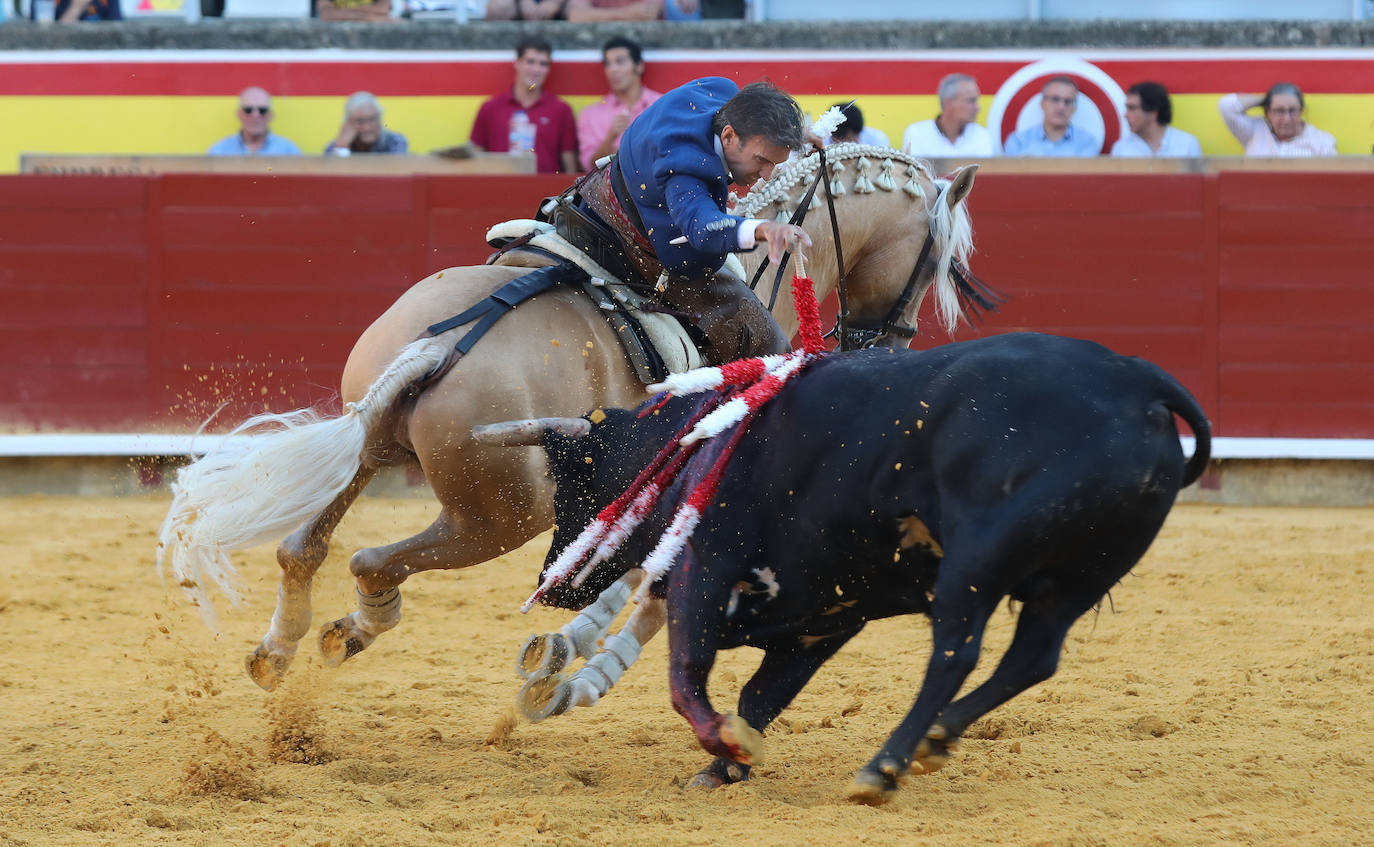 Triunfo del rejoneo en San Antolín