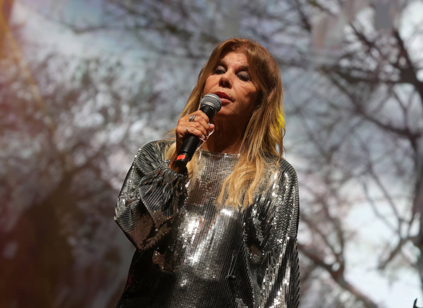 Dos horas de retraso en el concierto de Jeanette