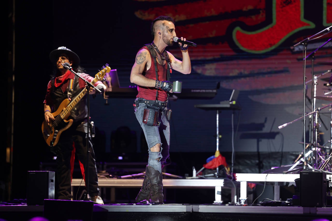 Las imágenes del concierto de Hijos del Tercer Acorde, teloneros de Mägo de Oz