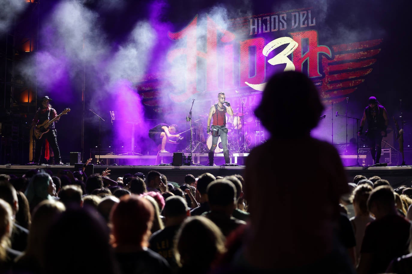 Las imágenes del concierto de Hijos del Tercer Acorde, teloneros de Mägo de Oz