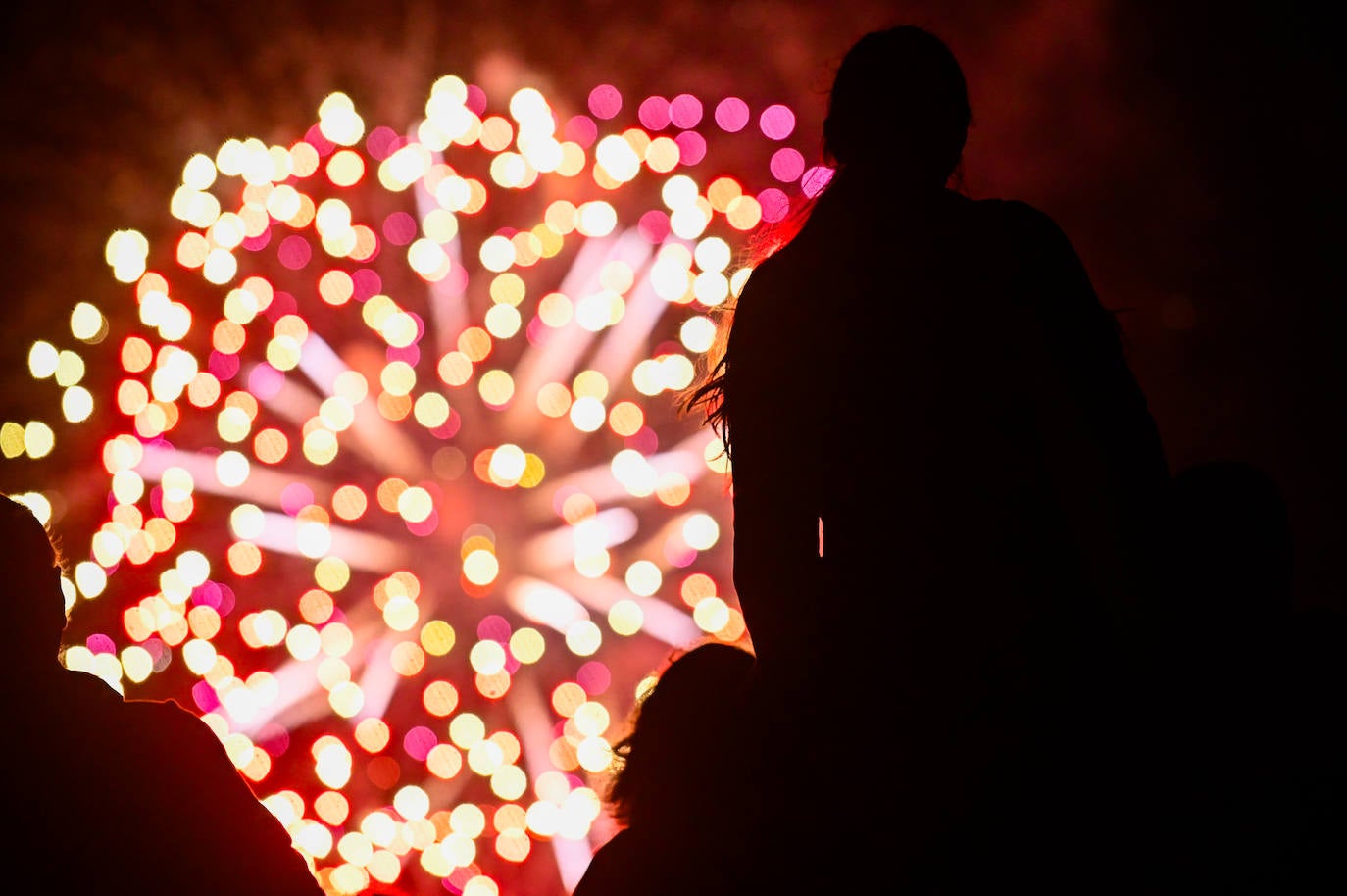 Las imágenes de los fuegos artificiales en Valladolid de la mano de Tamarit