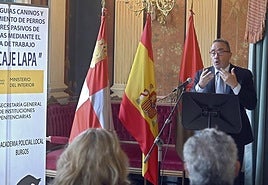 Presentación del curso de unidades caninas en Burgos.