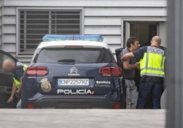 El detenido por la muerte de su mujer en Pajarillos contacta con su familia: «Os pido perdón por todo»