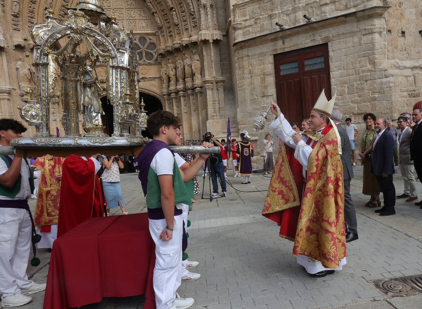 Los palentinos celebran el día de San Antolín