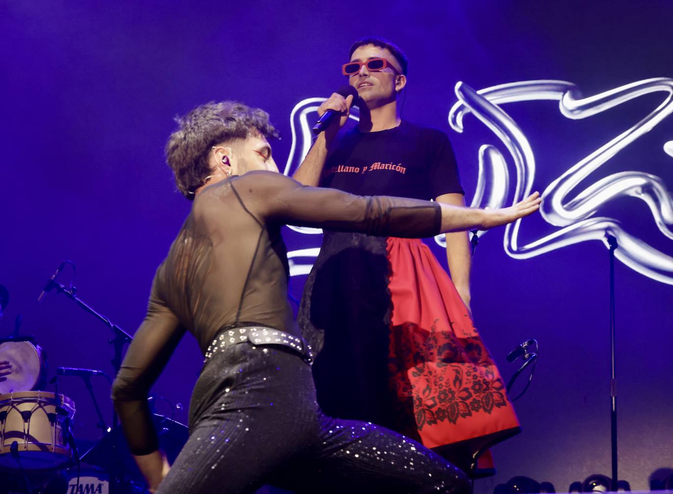 Las imágenes del concierto de Dulzaro, telonero de Mika