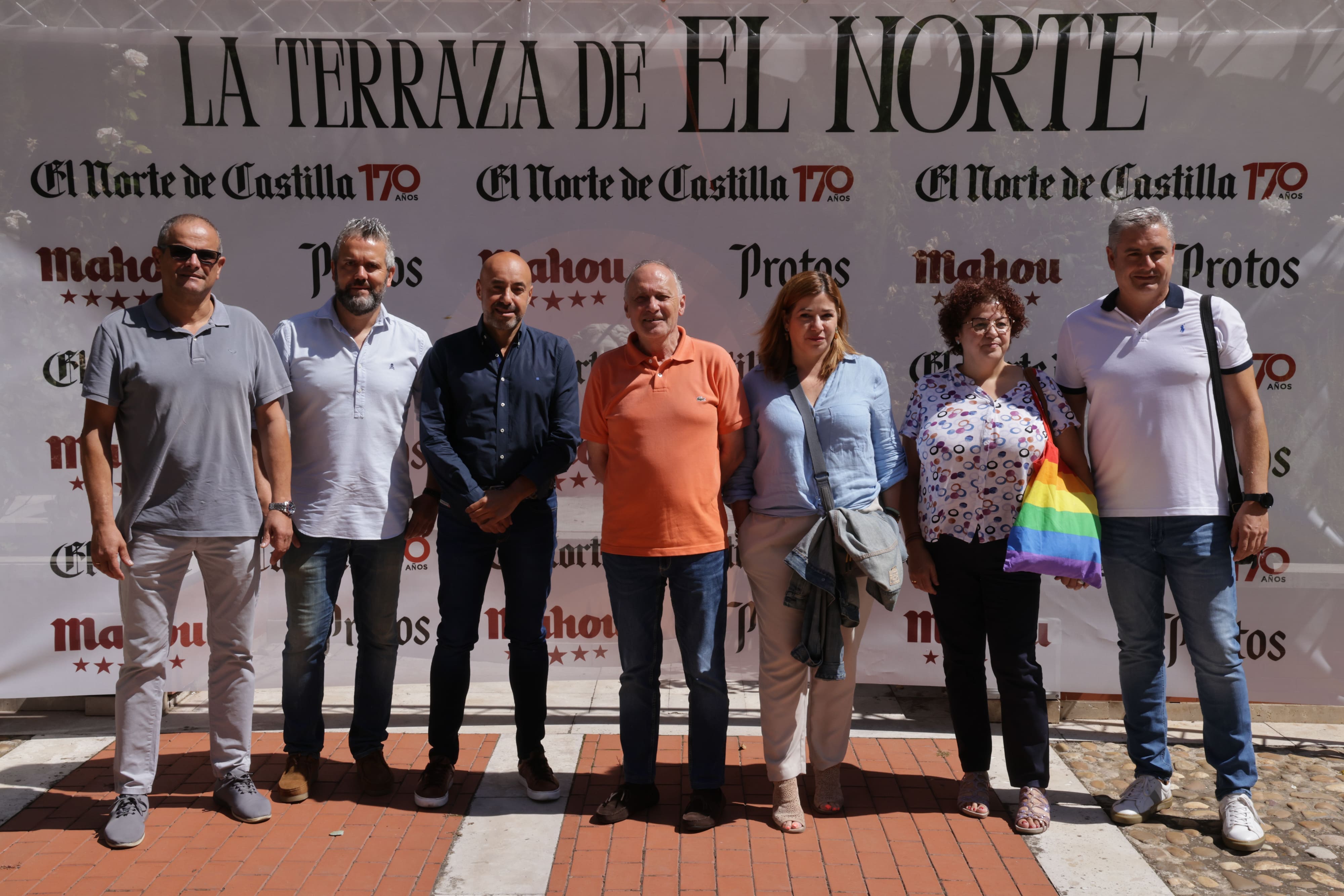 Fernando López, Raúl Santa Eufemia, Óscar Lobo, Faustino Temprano, Ana del Ser, Sonia González y Manuel Martínez (UGT Castilla y León).