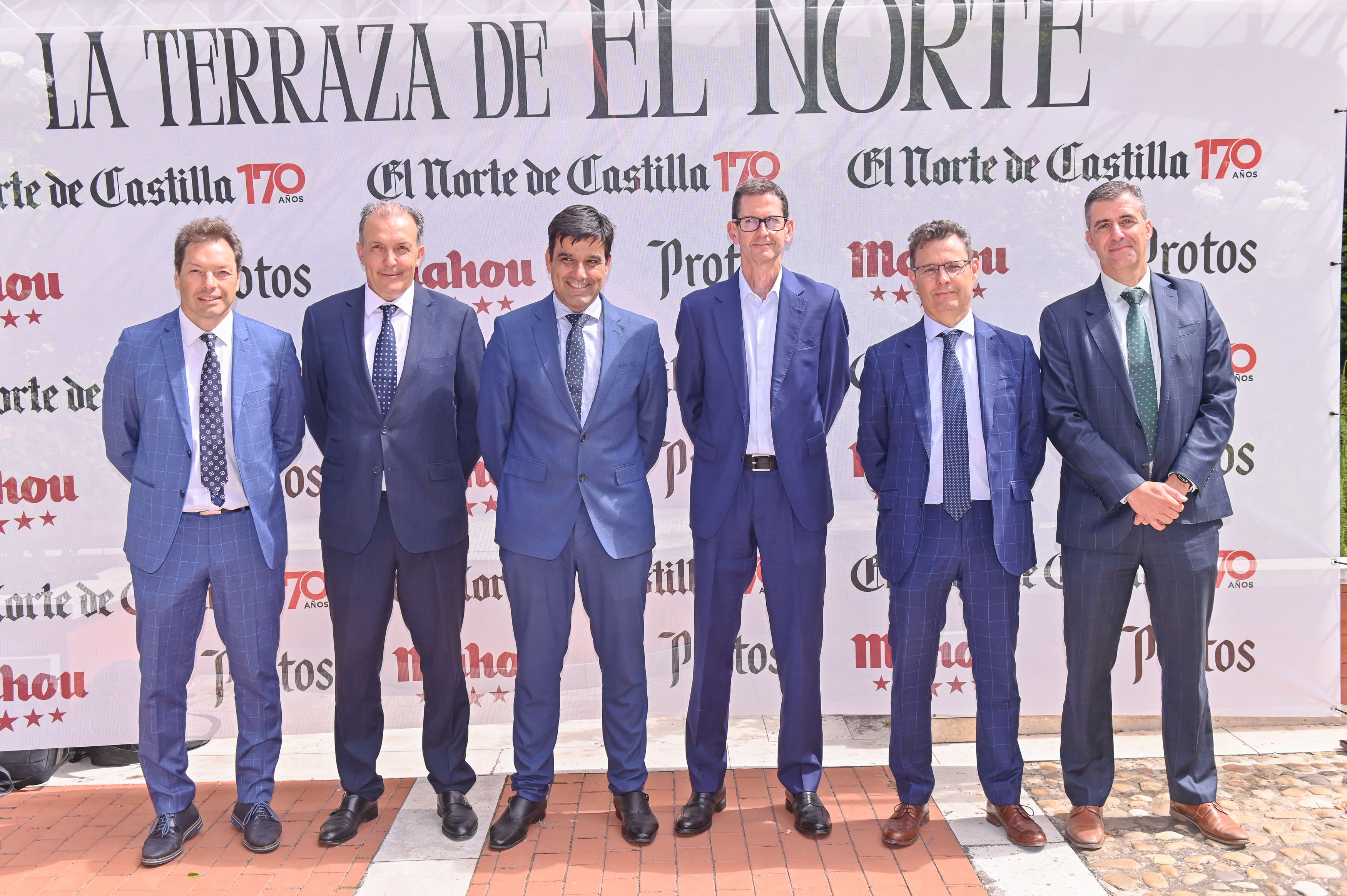 Unicaja: Rubén González, Alberto Gurrionero, Manuel Rubio, Goyo Ezama (director general de El Norte de Castilla), José Manuel Matilla y Gonzalo Martín.