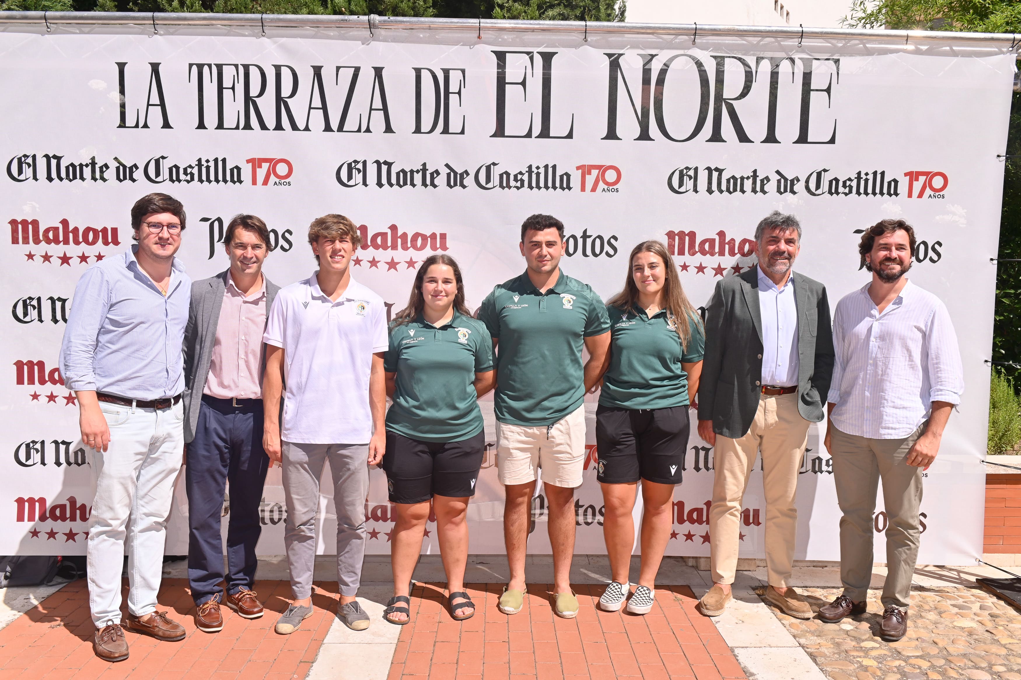 Pablo Villa (Cavidel), Santiago Toca, Javier Geijo, Carla Méndez, Fernando Romanos, María Miguel, Manuel García (Rugby El Salvador) y Mario Villa (Cavidel).