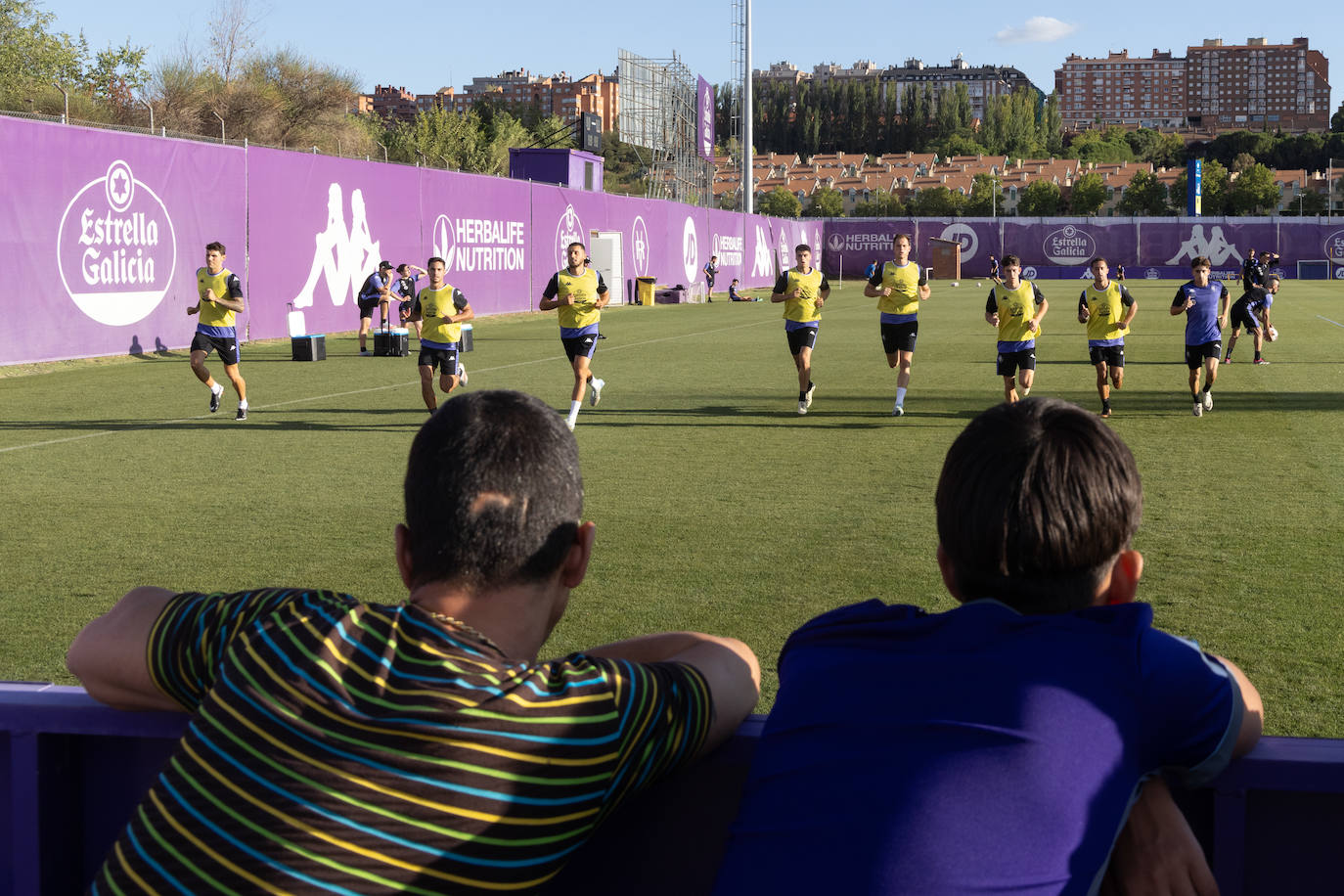 Las imágenes del entrenamiento del Real Valladolid a puerta abierta