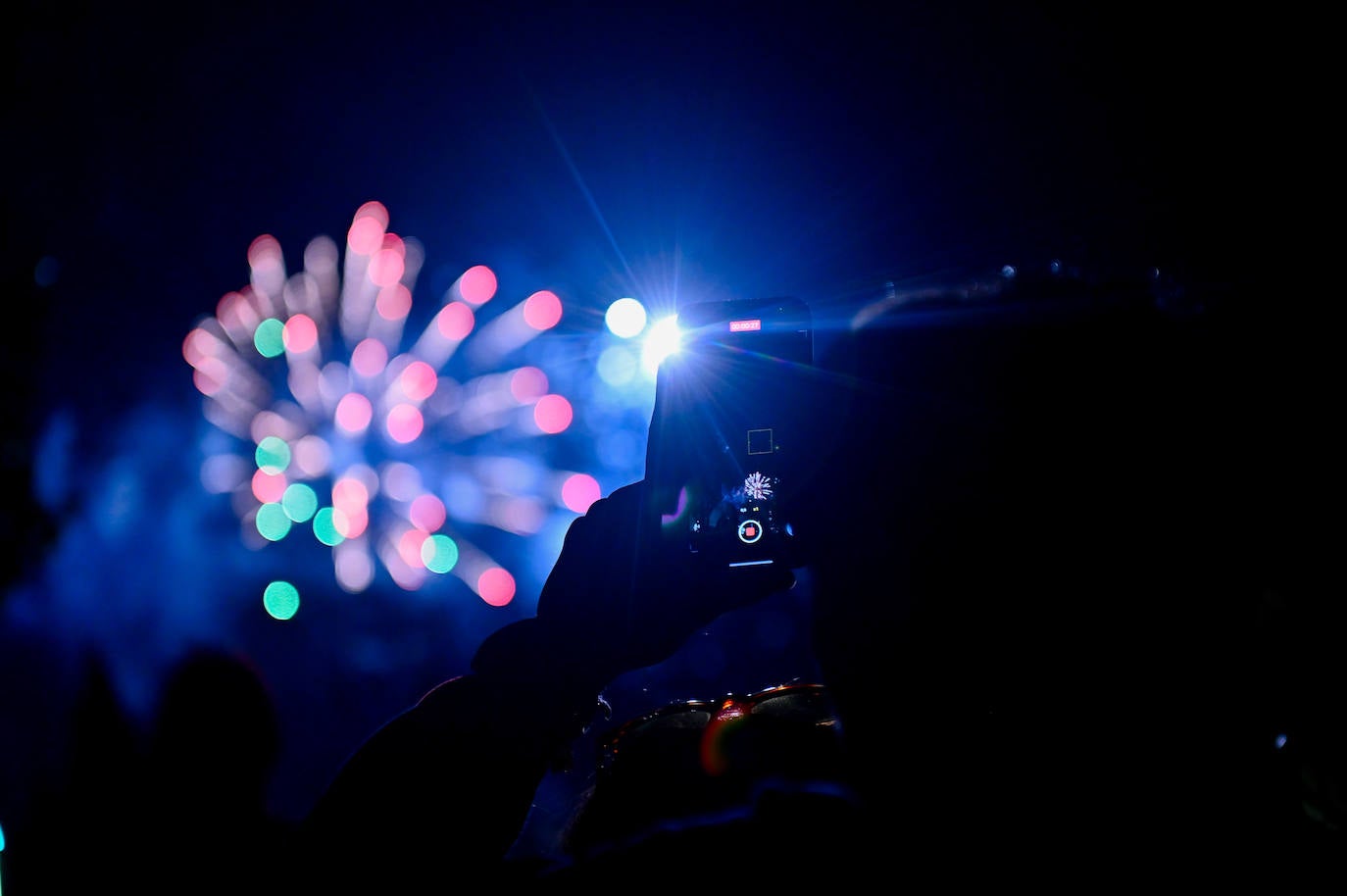 El cuarto día consecutivo de fuegos artificiales, en imágenes