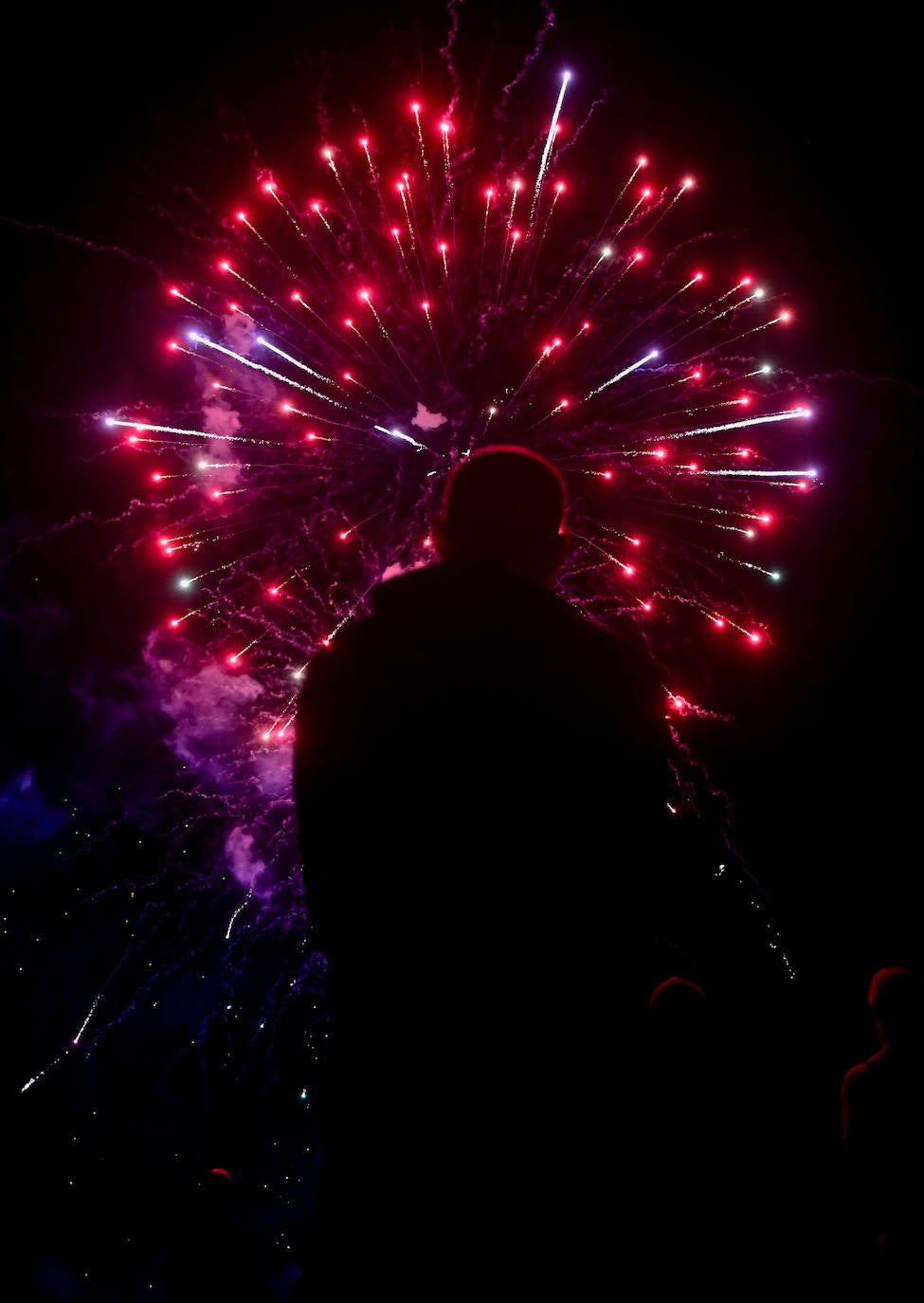 El cuarto día consecutivo de fuegos artificiales, en imágenes