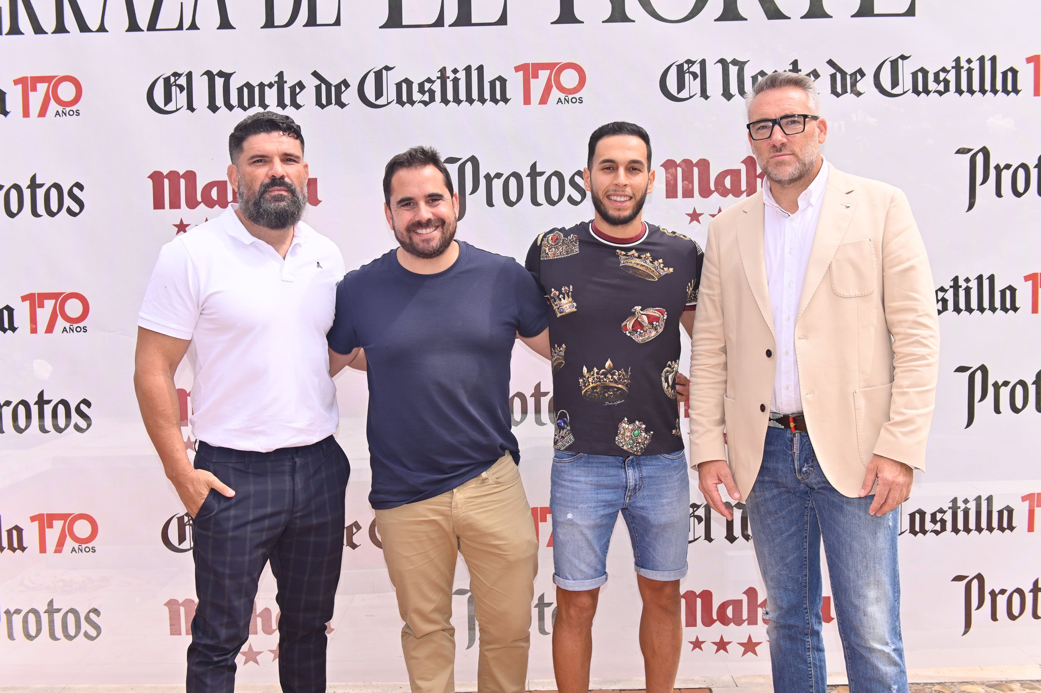 Real Valladolid: Bruno Mazziotti (gerente del fútbol), Mario Miguel (jefe de prensa), Anuar Tuhami (capitán) y Jorge Santiago (portavoz institucional).