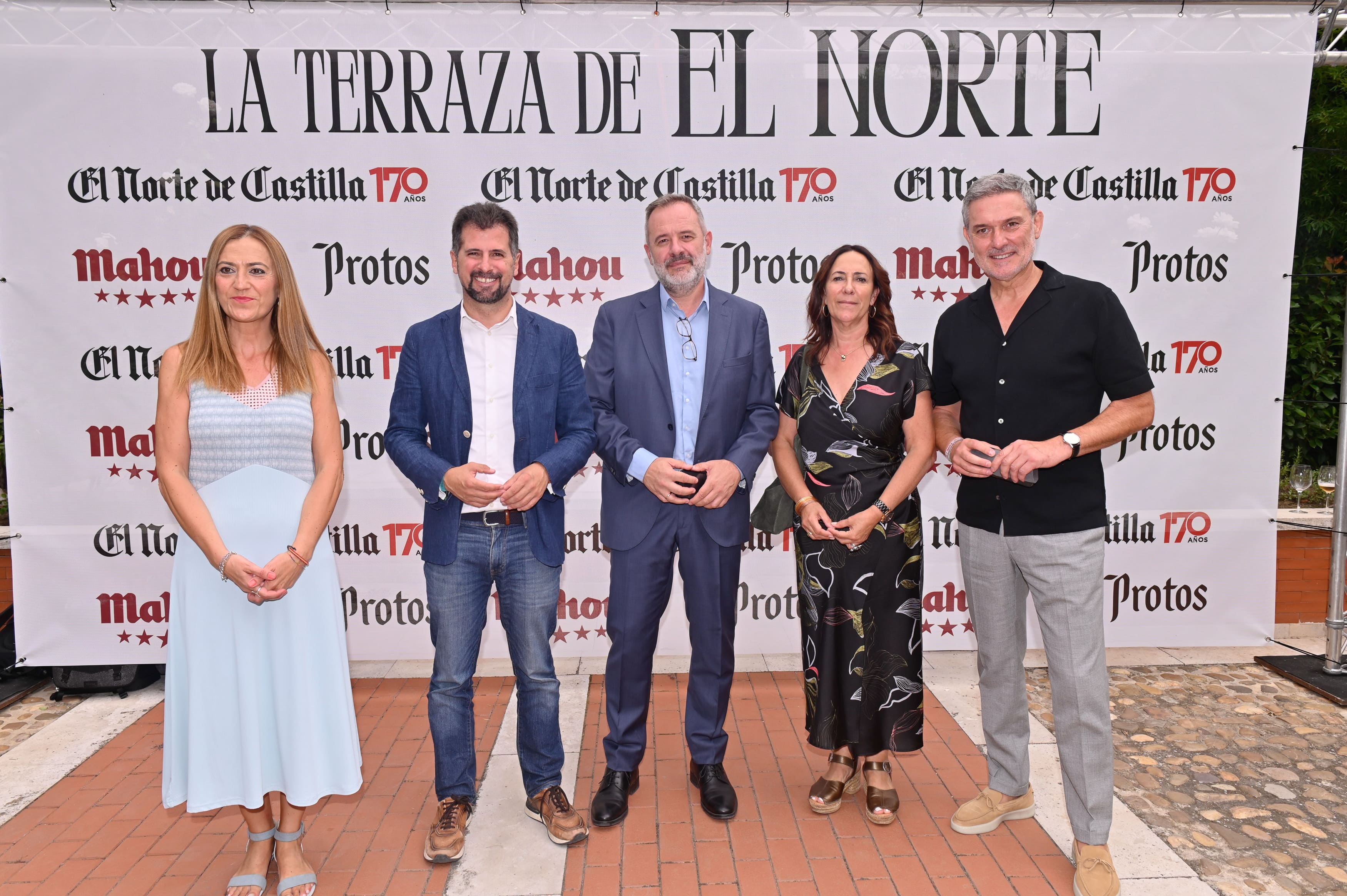 PSOE Castilla y León: Virginia Barcones (vicesecretaria general), Luis Tudanca (secretario general), Ángel Ortiz (director de El Norte de Castilla), Rosa Rubio y José Luis Vázquez.