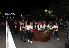 Piratas del Caribe, participantes de la Noche del Disfraz de Medina del Campo