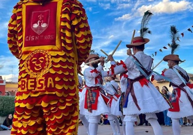 Danza de paloteo Foto. A.Pajares