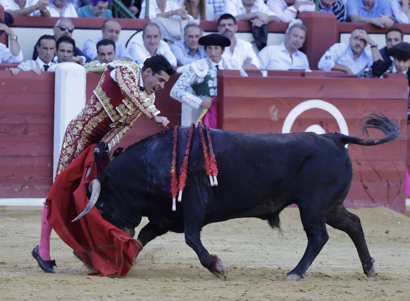 Talavante y Ponce salen por la puerta grande del coso del Paseo Zorrilla