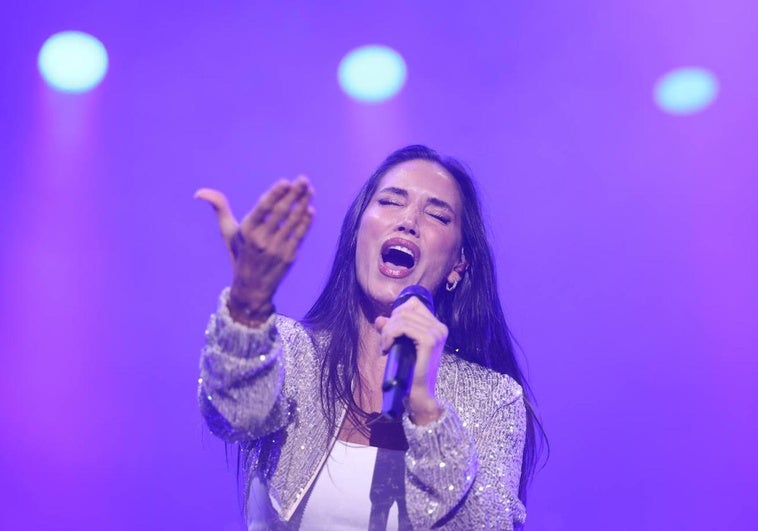 India Martínez, durante su concierto en la Plaza Mayor.