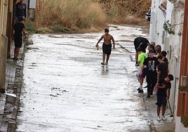 Labores de limpieza en Medina de Rioseco.
