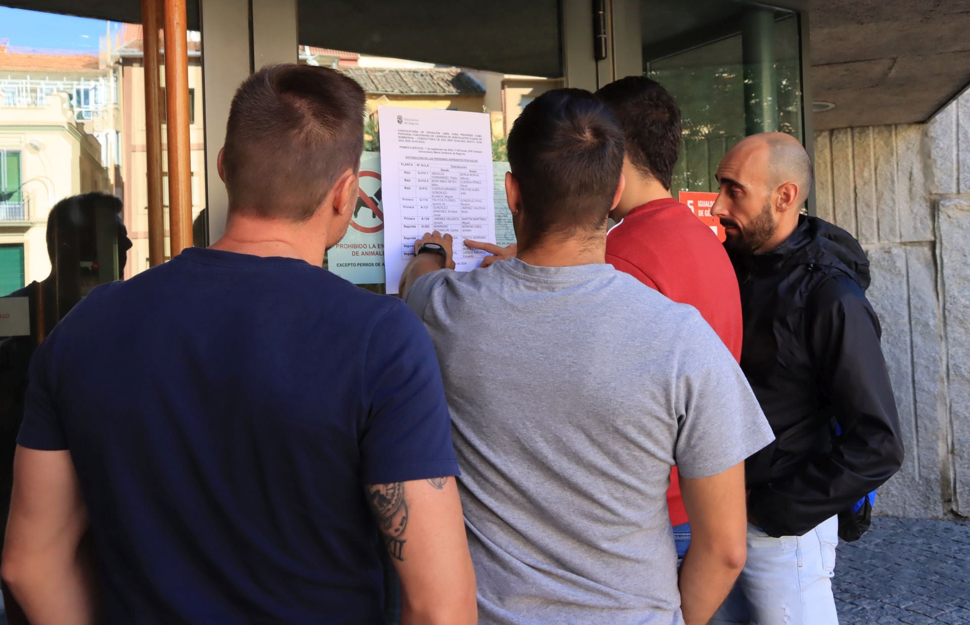 Fotografías del examen para ser bombero en Segovia