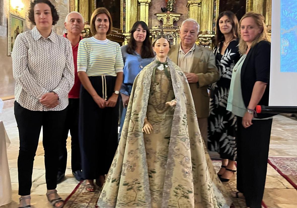 La Virgen de Cepones, de La Losa, cuenta con un manto restaurado