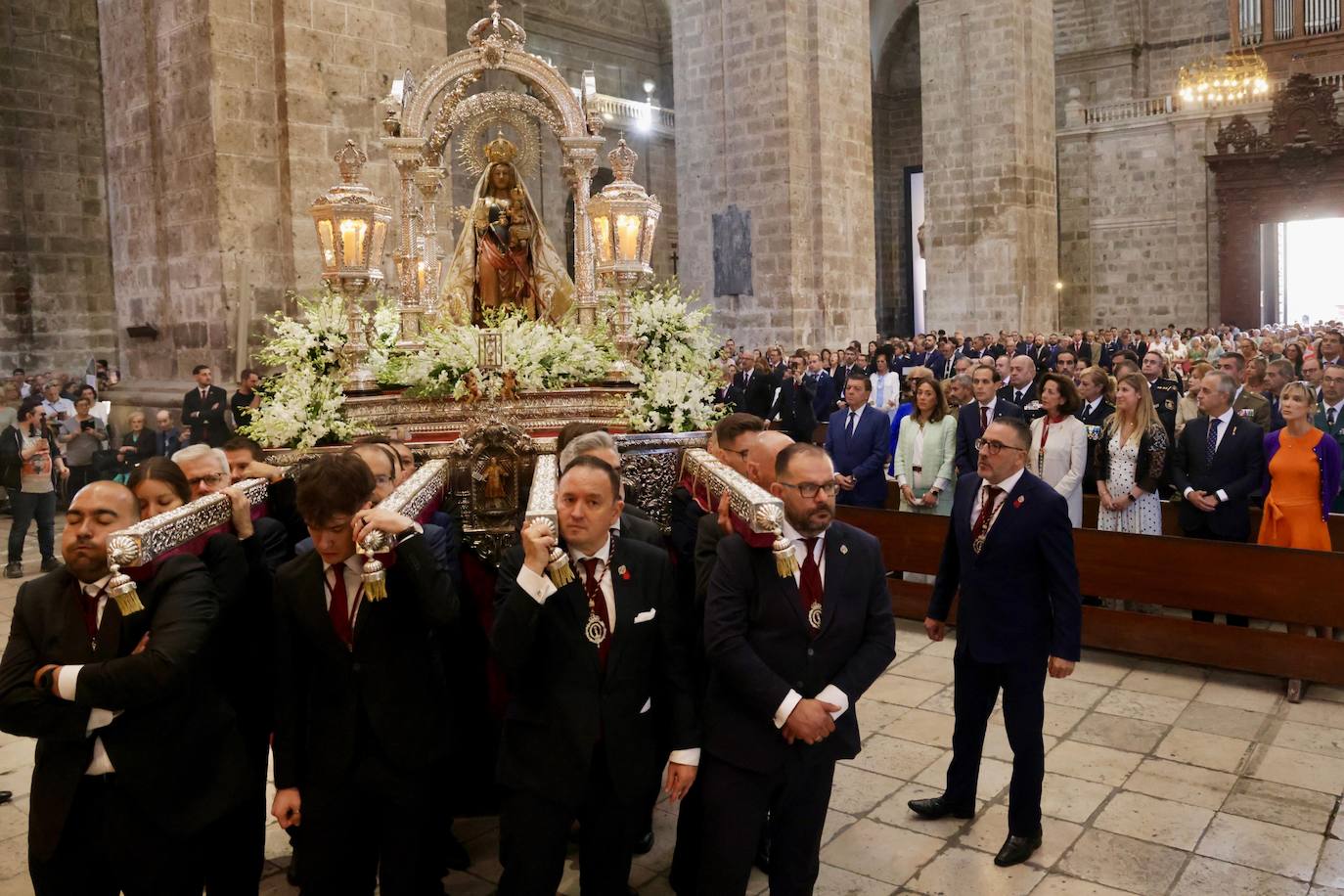 La procesión de Nuestra Señora de San Lorenzo en imágenes