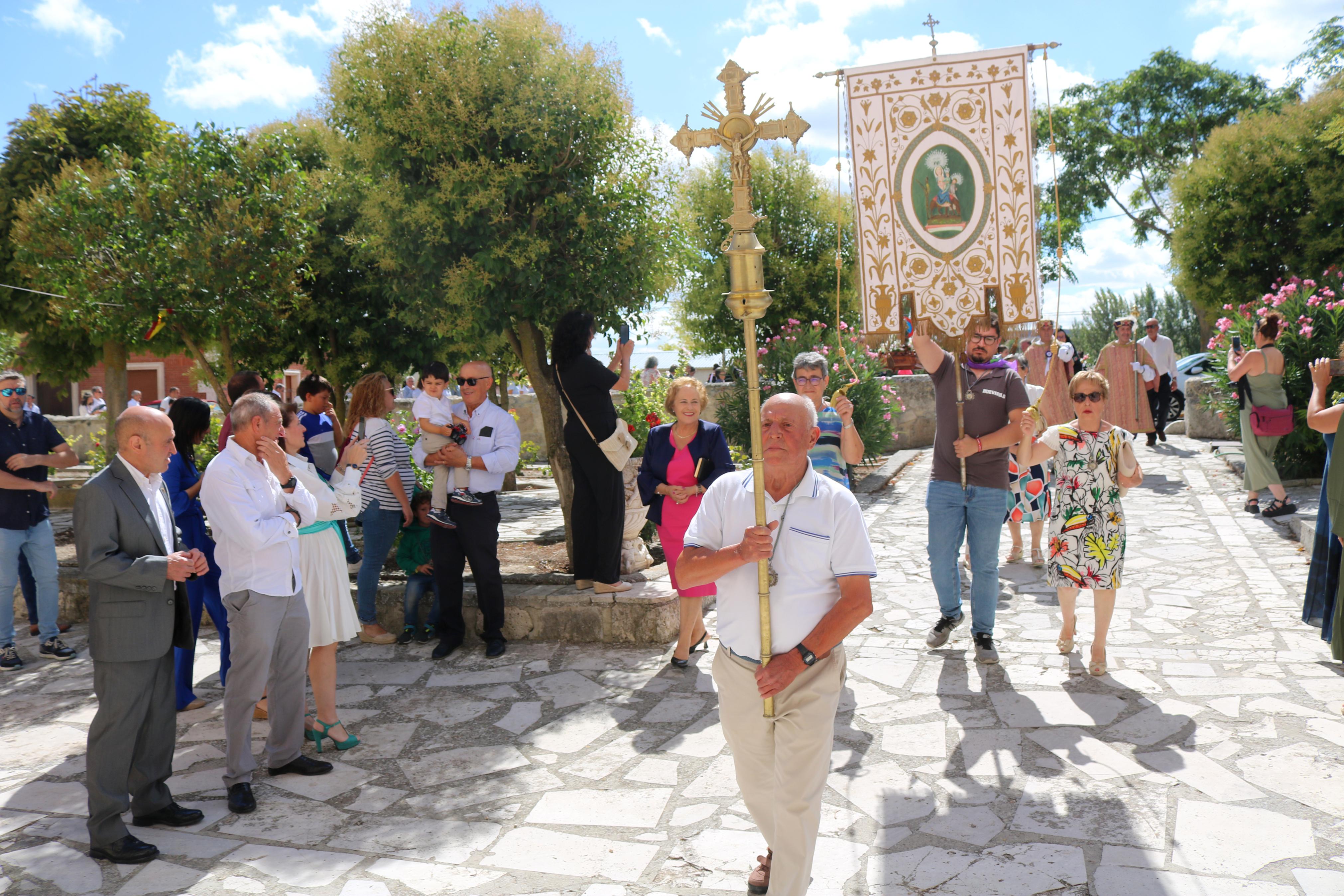 Baltanás se rinde a la Virgen de Revilla