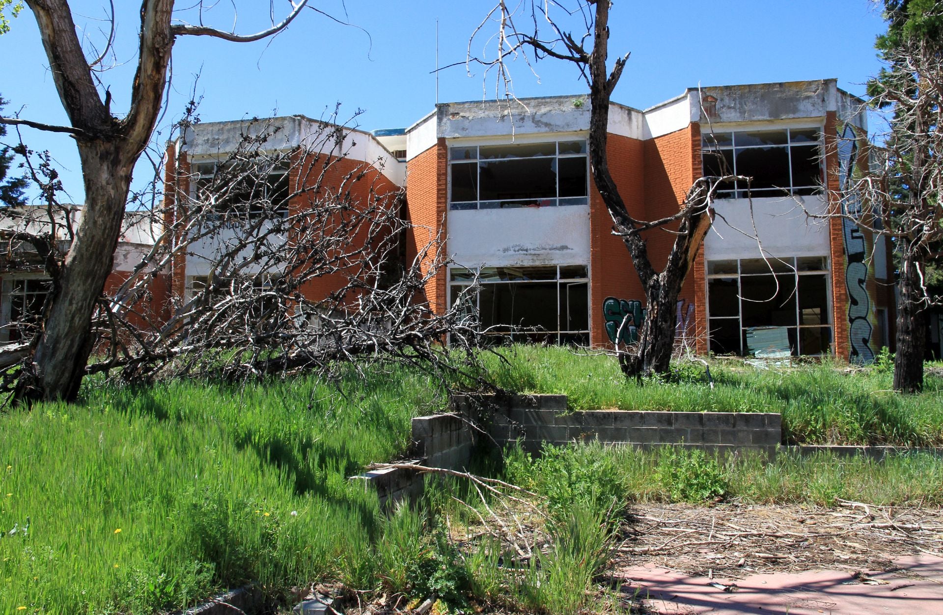 Estado del colegio Saint Michael, adquirido por La Farm.