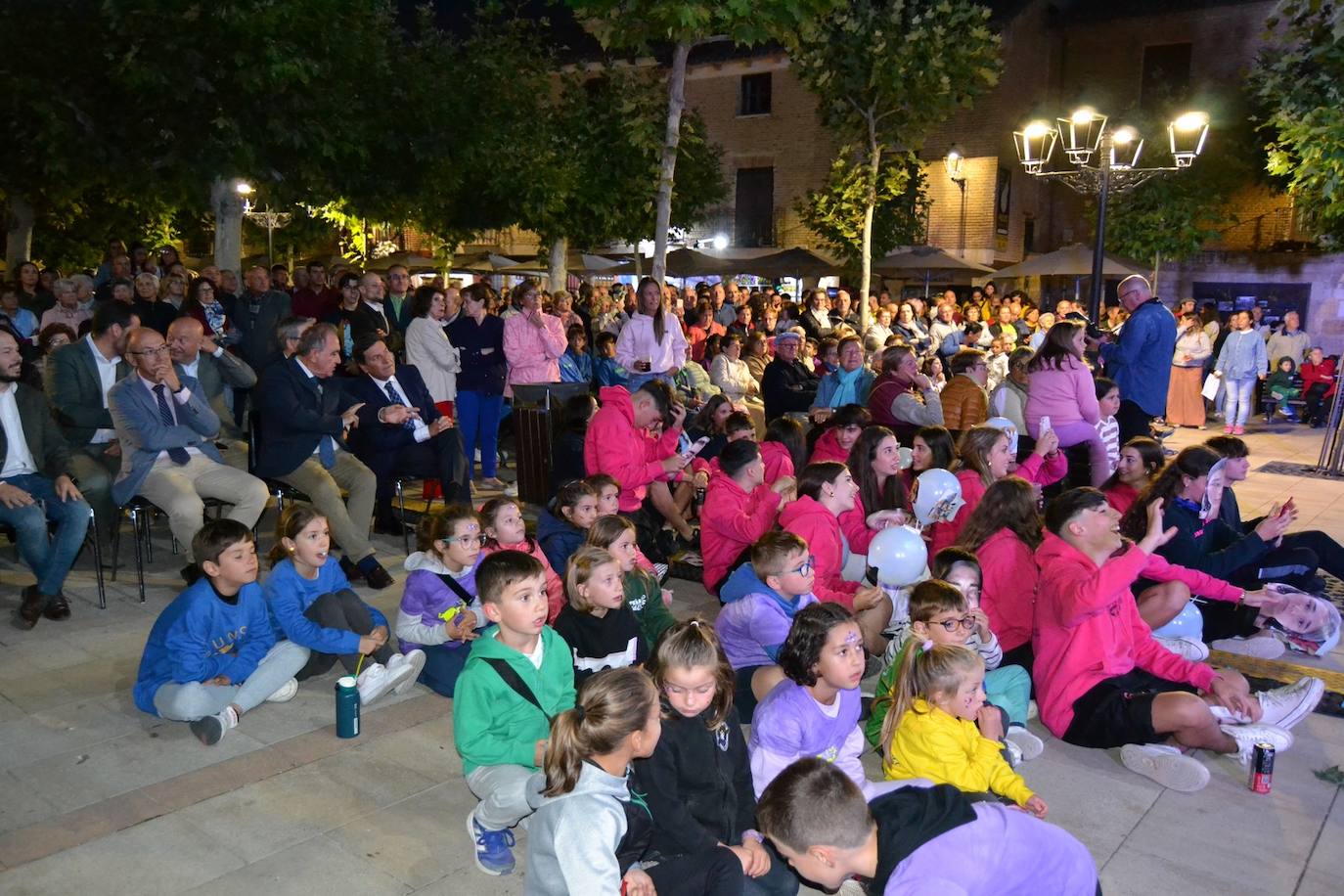 Así lo pasan en Astudillo en las Ferias y Fiestas de la Santa Cruz