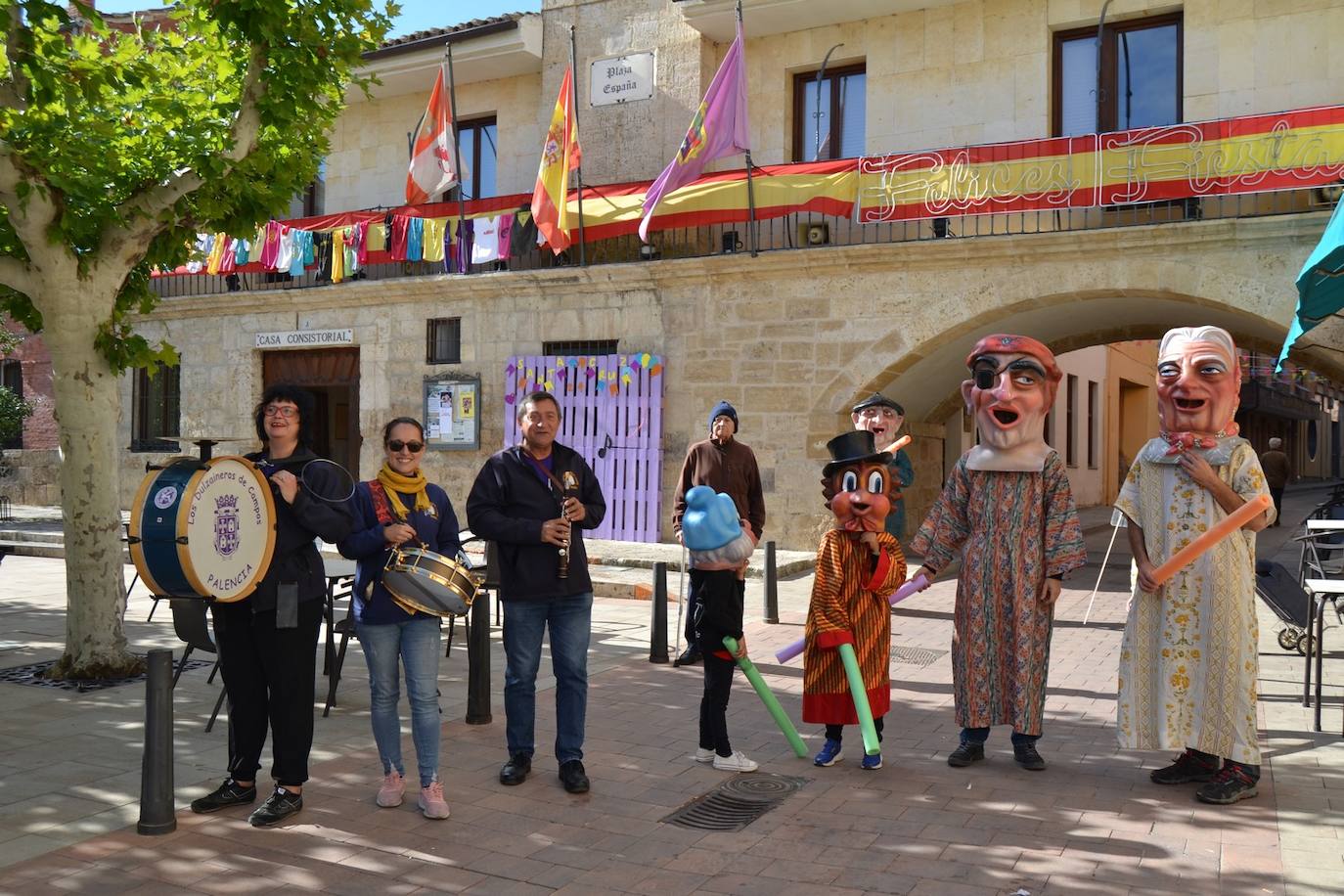 Así lo pasan en Astudillo en las Ferias y Fiestas de la Santa Cruz