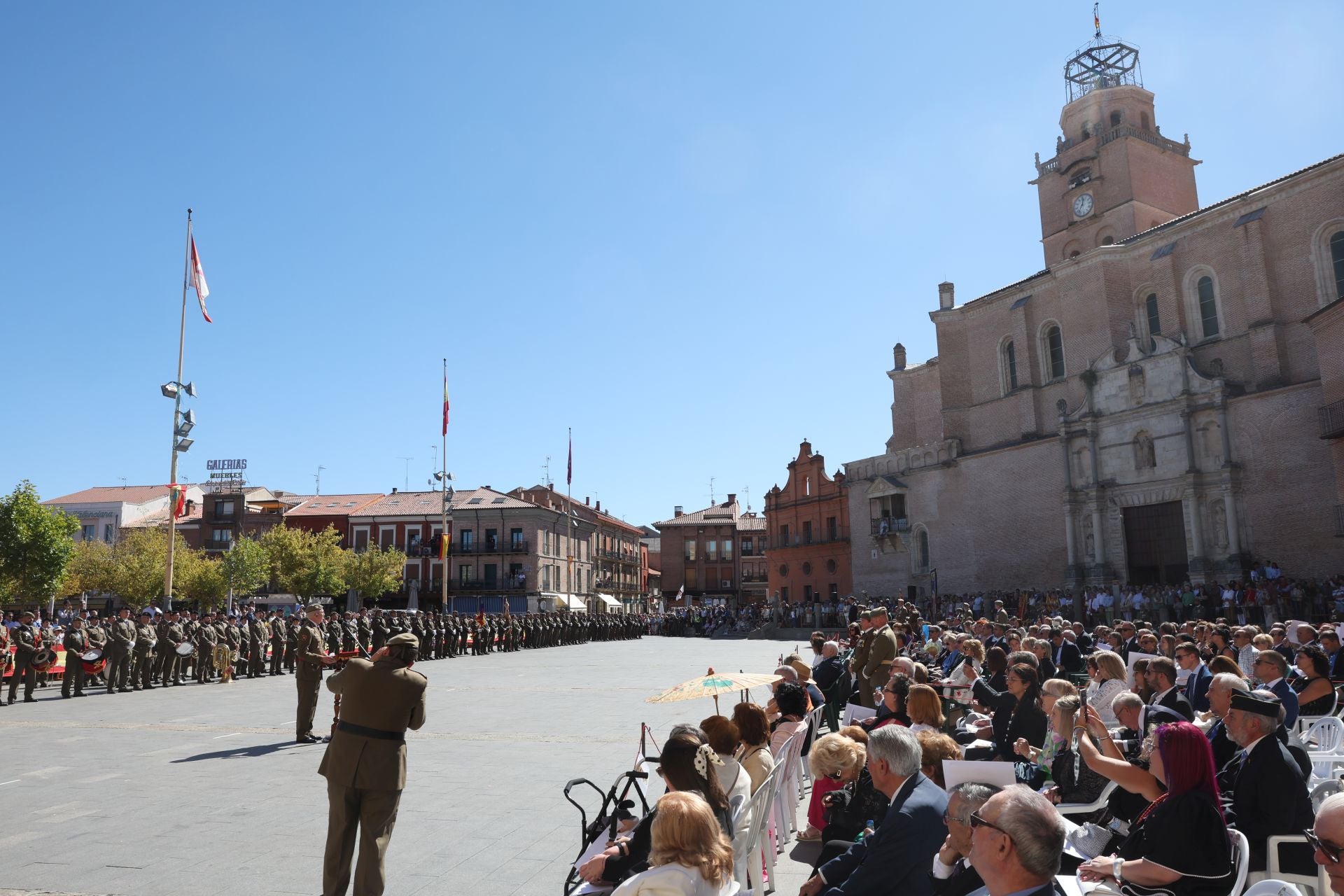 Trescientas personas juran bandera en Medina del Campo