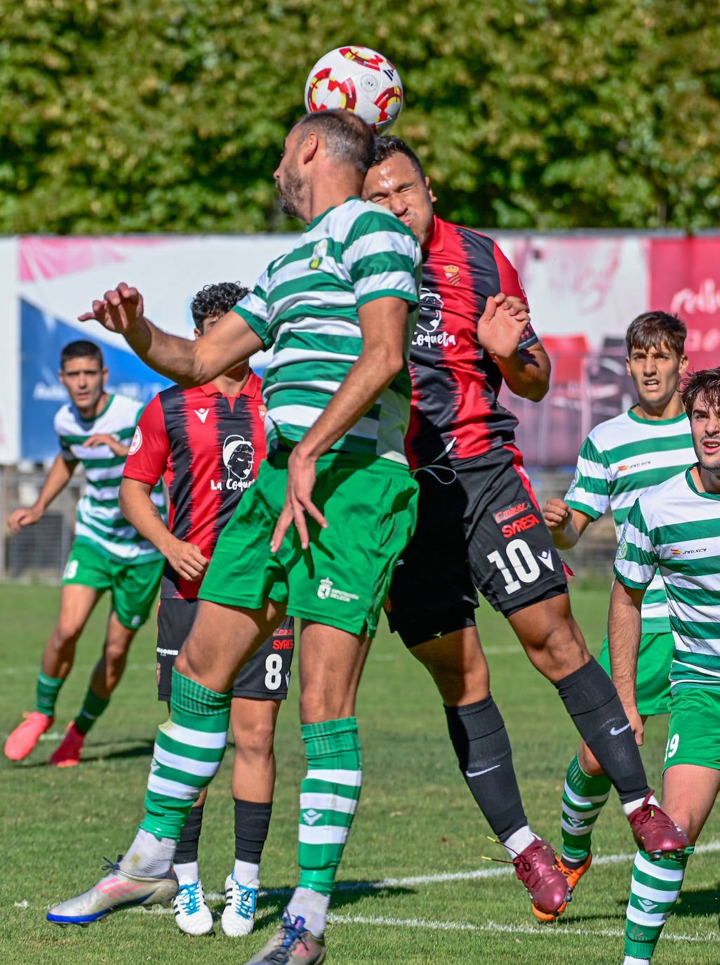 Las imágenes del partido entre el Laguna y la Virgen del Camino