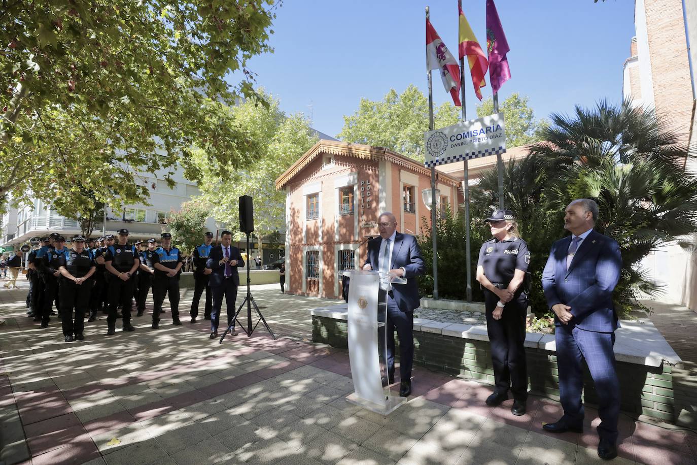 El renombramiento honorífico de la comisaria de Policía Local de la Rondilla, en imágenes